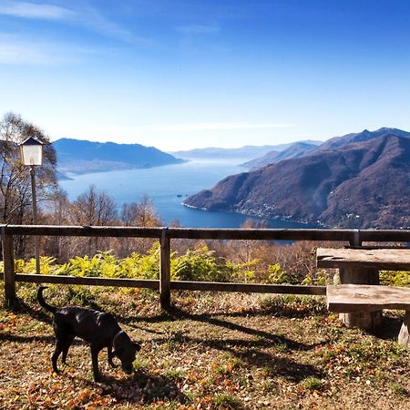 Casa Del Borgo "Aria & Acqua" Sul Lago Maggiore Maccagno Extérieur photo