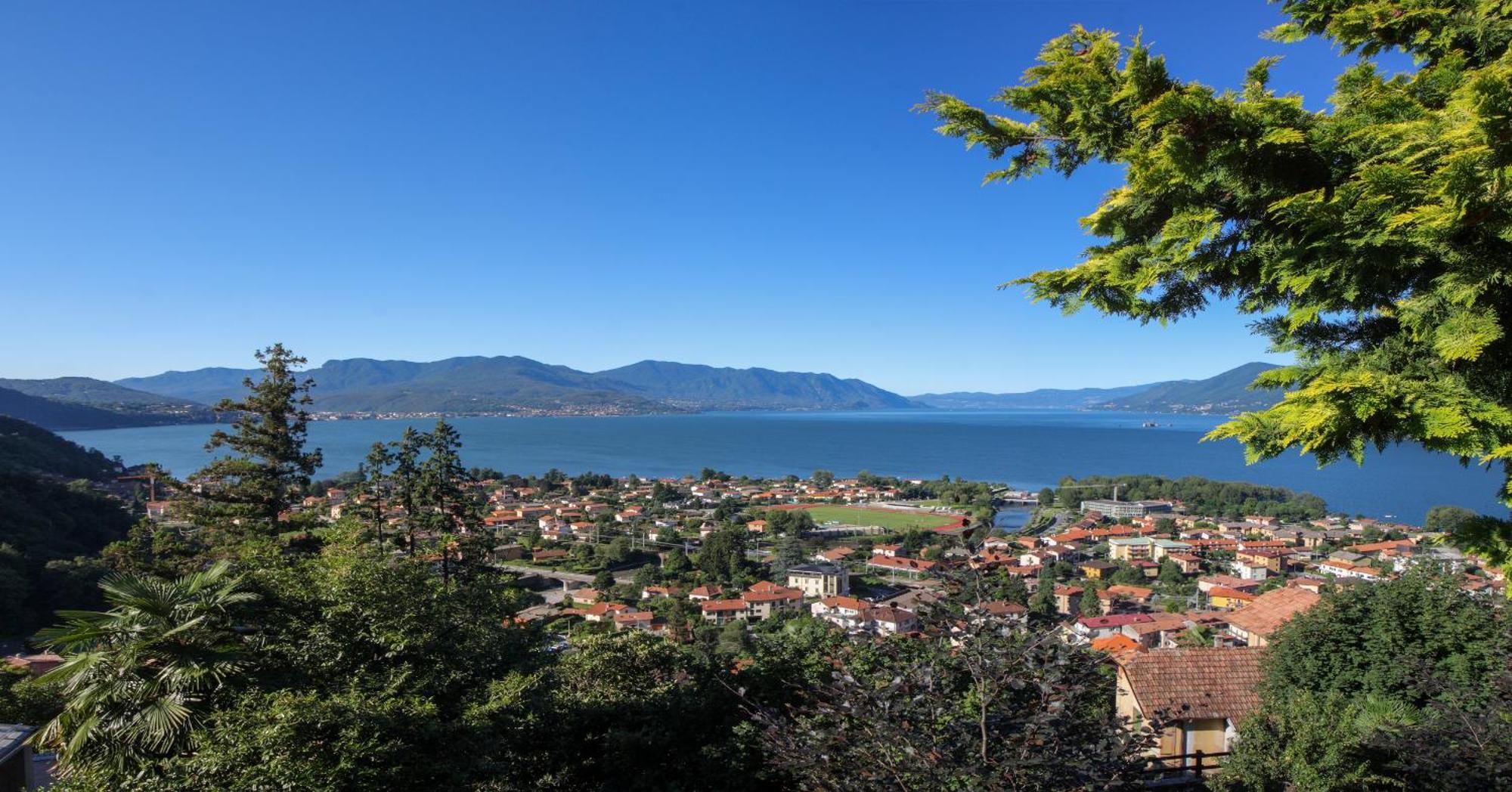Casa Del Borgo "Aria & Acqua" Sul Lago Maggiore Maccagno Extérieur photo