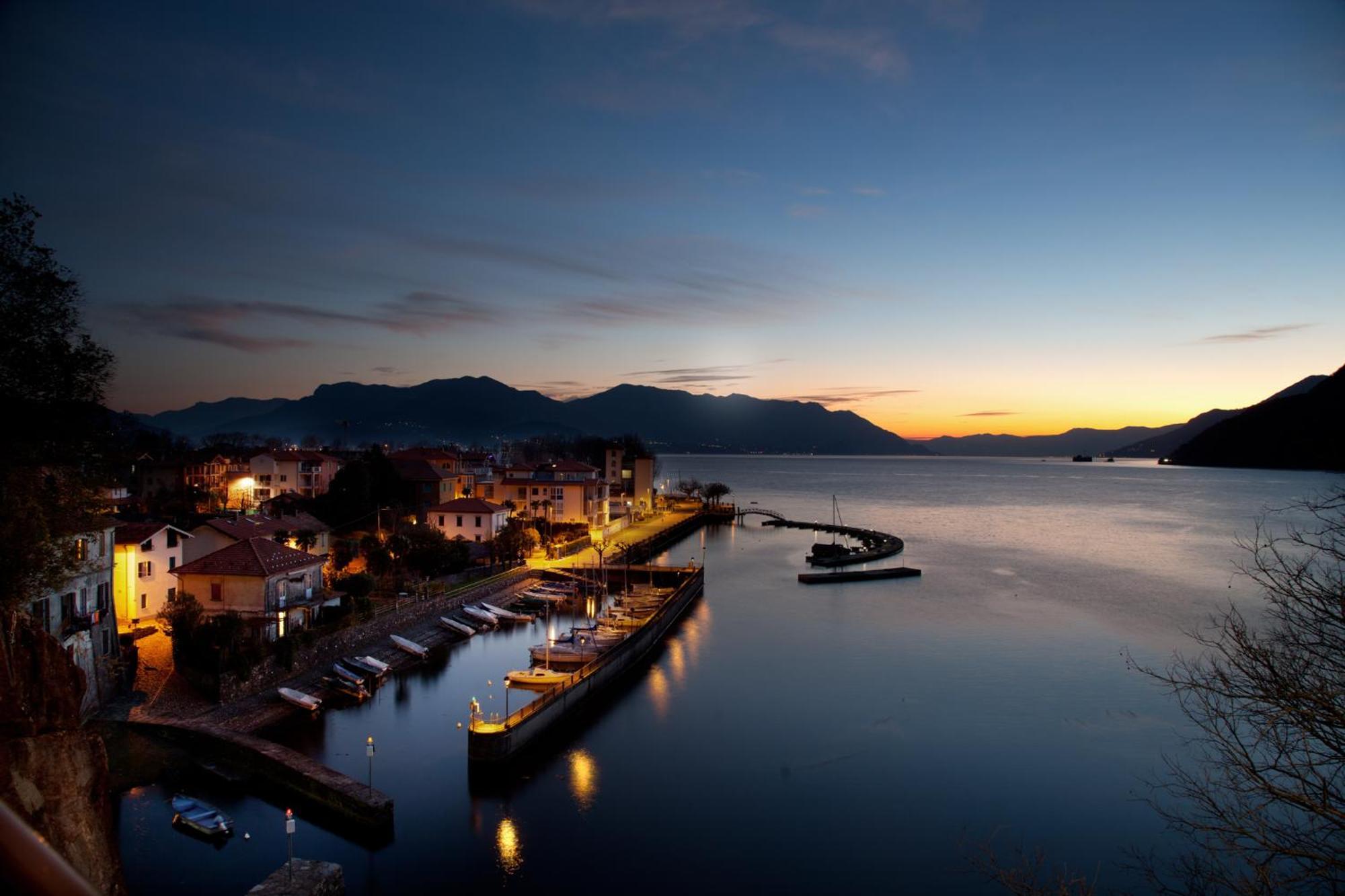 Casa Del Borgo "Aria & Acqua" Sul Lago Maggiore Maccagno Extérieur photo